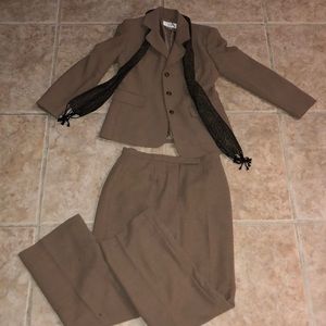 Le Suit Pant Suit Set